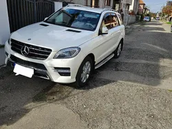Culoarealb Utilizat 2015 Mercedes ML350 SUV | 25.600 EUR