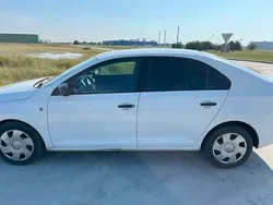 Alb Utilizat 2014 Skoda Rapid Hatchback | 4.000 EUR
