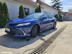 Culoarealbastru Utilizat 2022 Toyota Camry Berlinǎ | 33.500 EUR