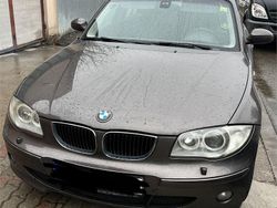 Culoaremaro Utilizat 2006 BMW 118 Hatchback | 2.999 EUR (Puțin scump)