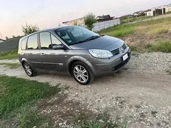Utilizat 2007 Renault Scénic II Monovolum | 2.200 EUR