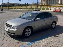 Argintiu Utilizat 2004 Opel Vectra Berlinǎ | 1.950 EUR (Preț OK)
