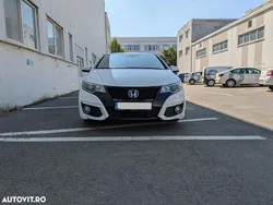Alb Utilizat 2015 Honda Civic Elegance Hatchback | 12.000 EUR (Puțin scump)