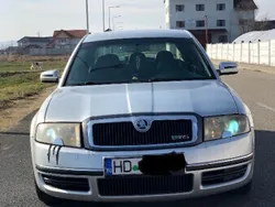 Gri Utilizat 2006 Skoda Superb Berlinǎ | 2.800 EUR