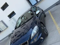 Culoarealbastru Utilizat 2014 Volvo V40 R-Design Break | 7.350 EUR (Puțin scump)