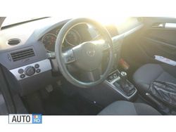 Gri Utilizat 2007 Opel Astra Hatchback | 3.000 EUR (Puțin scump)