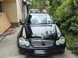 Utilizat 2006 Mercedes CLC180 Hatchback | 2.390 EUR