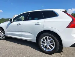 Alb Utilizat 2020 Volvo XC60 Momentum SUV | 28.980 EUR (Super Preț)