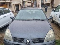 Utilizat 2006 Renault Symbol Berlinǎ | 850 EUR (Preț OK)