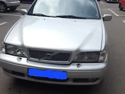 Utilizat 1997 Volvo S70 Berlinǎ | 1.990 EUR