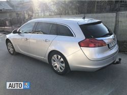 Argintiu Utilizat 2011 Opel Insignia Sport Break | 5.750 EUR (Scump)