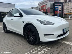 Alb Utilizat 2023 Tesla Model Y Performance SUV | 41.300 EUR