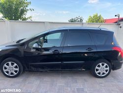 Negru Utilizat 2010 Peugeot 308 Premium Berlinǎ | 2.450 EUR (Preț bun)