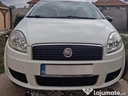 Alb Utilizat 2012 Fiat Linea Berlinǎ | 4.200 EUR