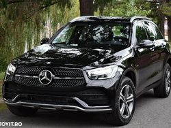 Culoarenegru Utilizat 2021 Mercedes GLC300e AMG line SUV | 32.500 EUR (Super Preț)
