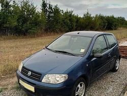Culoarealbastru Utilizat 2004 Fiat Punto Hatchback | 1.000 EUR