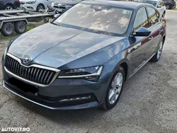Gri Utilizat 2021 Skoda Superb Ambition Berlinǎ | 23.400 EUR (Preț bun)