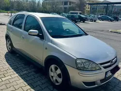 Gri Utilizat 2005 Opel Corsa Hatchback | 2.200 EUR
