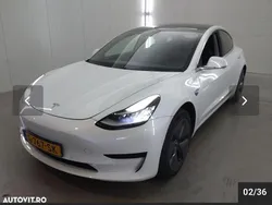 Alb Utilizat 2020 Tesla Model 3 Standard Range Plus Berlinǎ | 20.948 EUR (Preț bun)