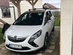 Alb Utilizat 2012 Opel Zafira Tourer Monovolum | 4.200 EUR (Preț bun)