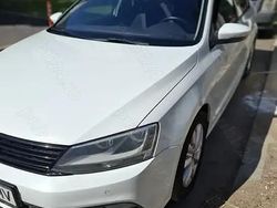 Utilizat 2015 VW Jetta Berlinǎ | 6.700 EUR (Preț OK)