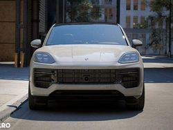 Culoarealte culori Nouă 2025 Porsche Cayenne GTS SUV | 154.759 EUR