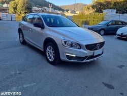 Culoareargint Utilizat 2018 Volvo V60 CC Break | 12.500 EUR