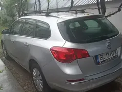 Utilizat 2014 Opel Astra Break | 6.500 EUR (Puțin scump)