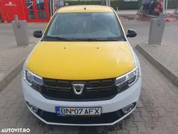 Alb Utilizat 2017 Dacia Logan Acces Berlinǎ | 4.200 EUR (Super Preț)