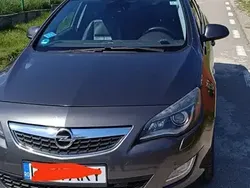 Gri Utilizat 2011 Opel Astra Break | 5.900 EUR (Scump)