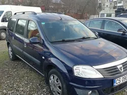 Albastru Utilizat 2012 Dacia Logan MCV Lauréate Break | 4.390 EUR (Preț OK)