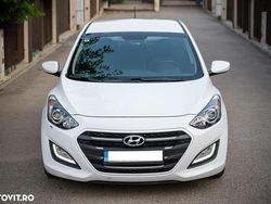 Culoarealb Utilizat 2016 Hyundai i30 Comfort Hatchback | 9.700 EUR (Preț OK)