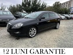 Culoarenegru Utilizat 2013 Lancia Delta Hatchback | 5.650 EUR