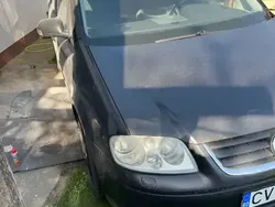 Utilizat 2005 VW Touran Monovolum | 1.200 EUR (Preț bun)
