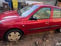 Utilizat 2003 Renault Clio II Hatchback | 400 EUR (Super Preț)