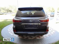 Gri Utilizat 2019 Lexus LX570 SUV | 26.600 EUR