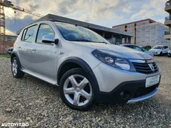 Gri Utilizat 2012 Dacia Sandero Prestige Hatchback | 4.390 EUR (Puțin scump)