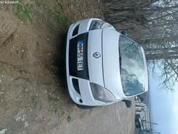 Utilizat 2010 Renault Scénic Monovolum | 2.500 EUR