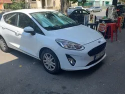 Alb Utilizat 2018 Ford Fiesta Hatchback | 7.100 EUR (Preț OK)