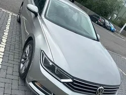 Gri Utilizat 2015 VW Passat Business Berlinǎ | 4.300 EUR