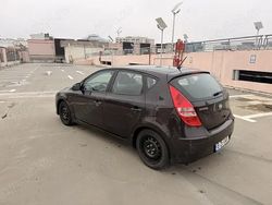 Maro Utilizat 2010 Hyundai i30 Classic Hatchback | 4.000 EUR (Preț OK)
