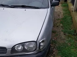 Utilizat 2000 Toyota Corolla Berlinǎ | 1.100 EUR