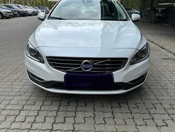 Culoarealb Utilizat 2018 Volvo S60 Momentum Berlinǎ | 15.900 EUR