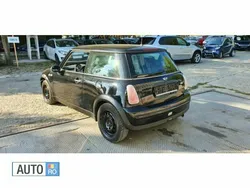 Negru Utilizat 2003 Mini ONE Hatchback | 2.199 EUR
