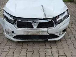 Alb Utilizat 2024 Dacia Logan Berlinǎ | 9.500 EUR