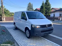 Alb Utilizat 2011 VW T5 Van | 9.700 EUR (Preț bun)