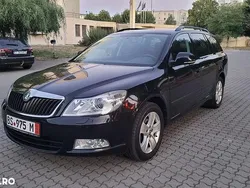 Culoarenegru Utilizat 2012 Skoda Octavia Break | 5.890 EUR (Preț OK)