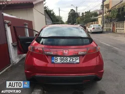 Rosu Utilizat 2006 Honda Civic Hatchback | 3.990 EUR