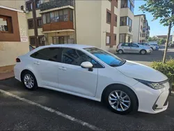 Alb Utilizat 2019 Toyota Corolla Comfort Berlinǎ | 16.500 EUR (Preț OK)