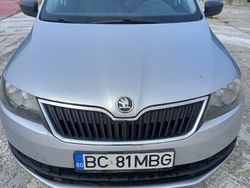 Utilizat 2013 Skoda Rapid Berlinǎ | 6.900 EUR (Scump)